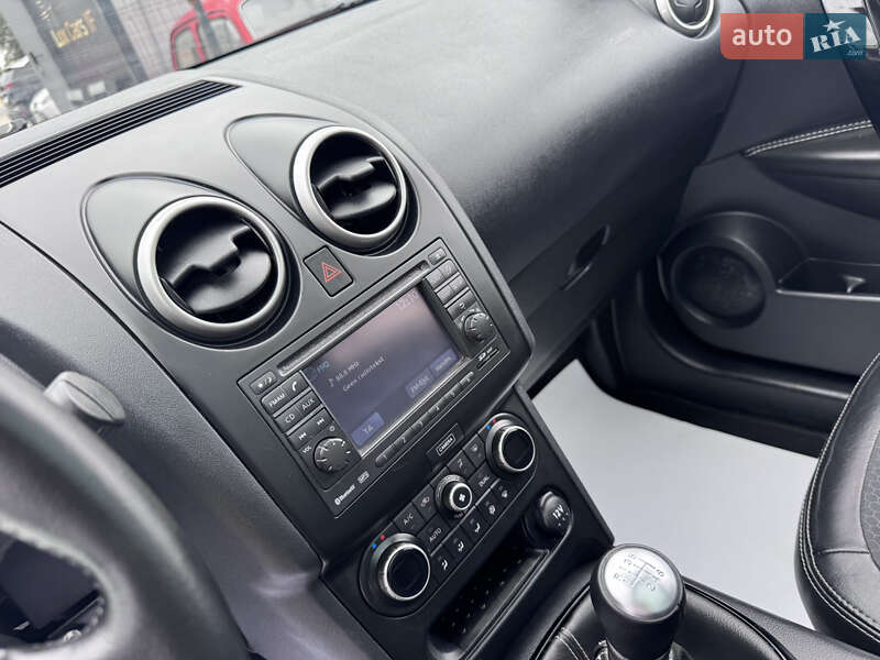 Внедорожник / Кроссовер Nissan Qashqai+2 2013 в Ивано-Франковске