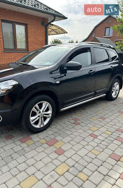 Внедорожник / Кроссовер Nissan Qashqai+2 2012 в 