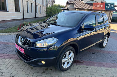 Внедорожник / Кроссовер Nissan Qashqai+2 2010 в Дунаевцах