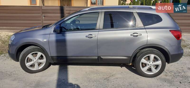 Внедорожник / Кроссовер Nissan Qashqai+2 2009 в Звягеле
