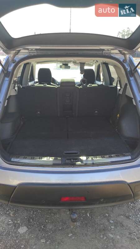 Внедорожник / Кроссовер Nissan Qashqai+2 2012 в Черновцах