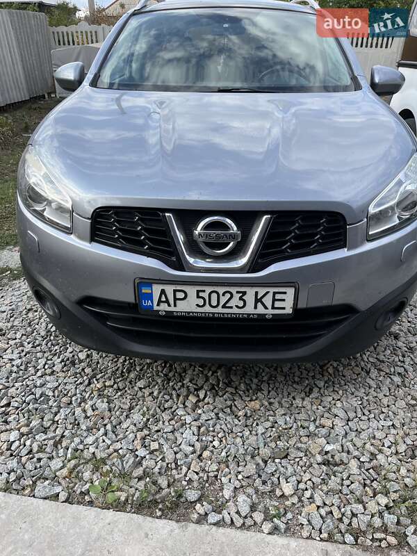 Внедорожник / Кроссовер Nissan Qashqai+2 2010 в Вольнянске