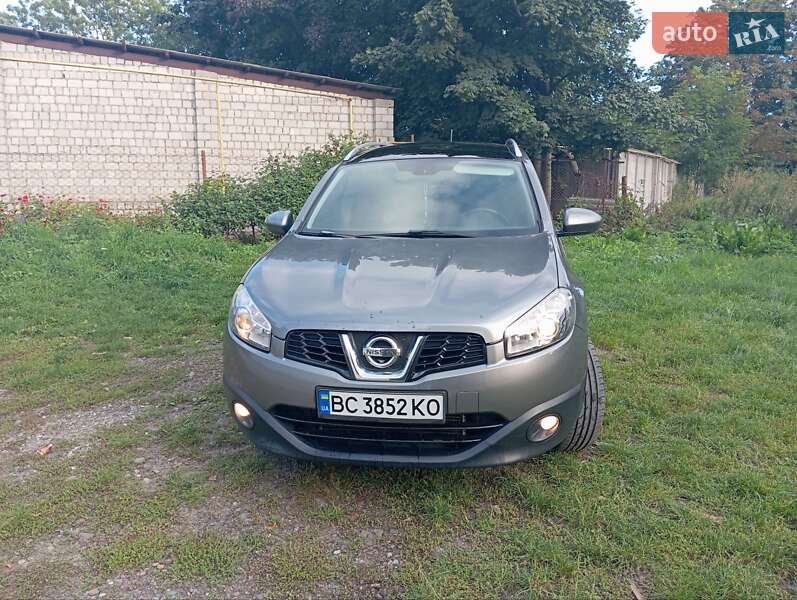 Nissan Qashqai+2 2013