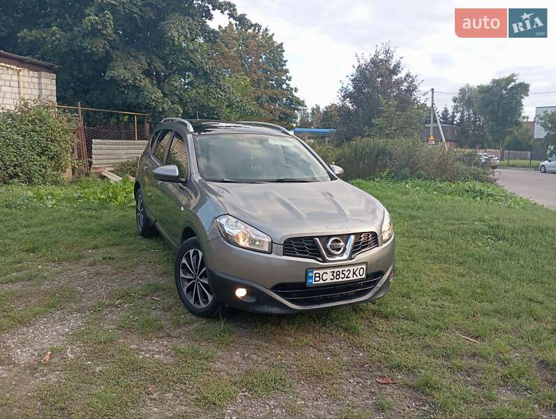 Внедорожник / Кроссовер Nissan Qashqai+2 2013 в Львове