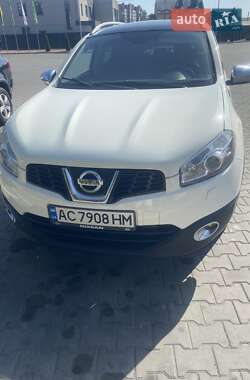 Внедорожник / Кроссовер Nissan Qashqai+2 2011 в 