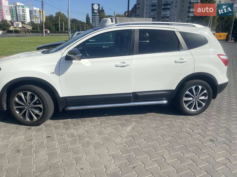 Внедорожник / Кроссовер Nissan Qashqai+2 2011 в Луцке