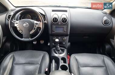 Внедорожник / Кроссовер Nissan Qashqai+2 2010 в 