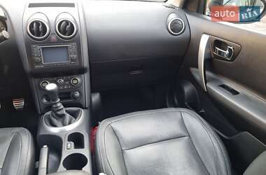 Внедорожник / Кроссовер Nissan Qashqai+2 2010 в 