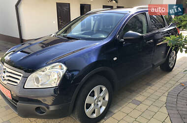 Внедорожник / Кроссовер Nissan Qashqai+2 2009 в 
