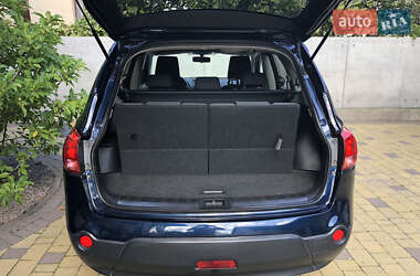 Внедорожник / Кроссовер Nissan Qashqai+2 2009 в 