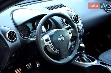 Внедорожник / Кроссовер Nissan Qashqai+2 2011 в 