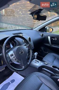 Внедорожник / Кроссовер Nissan Qashqai+2 2011 в 