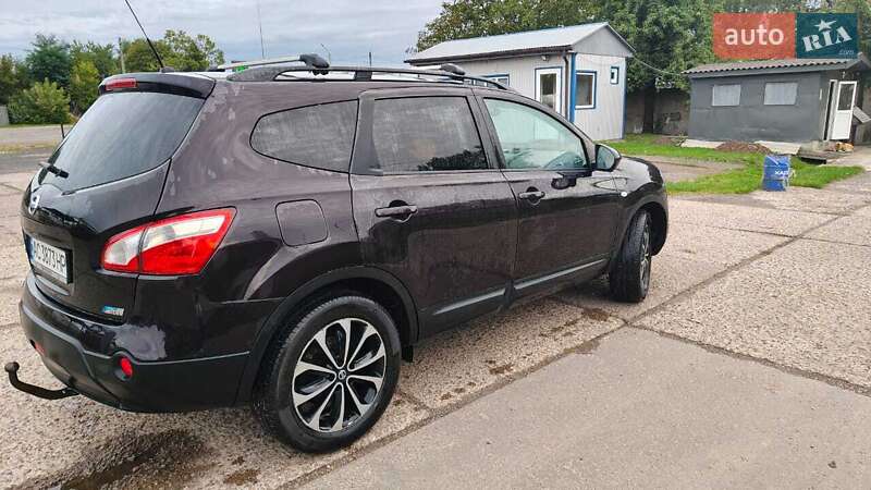 Внедорожник / Кроссовер Nissan Qashqai+2 2013 в Нововолынске
