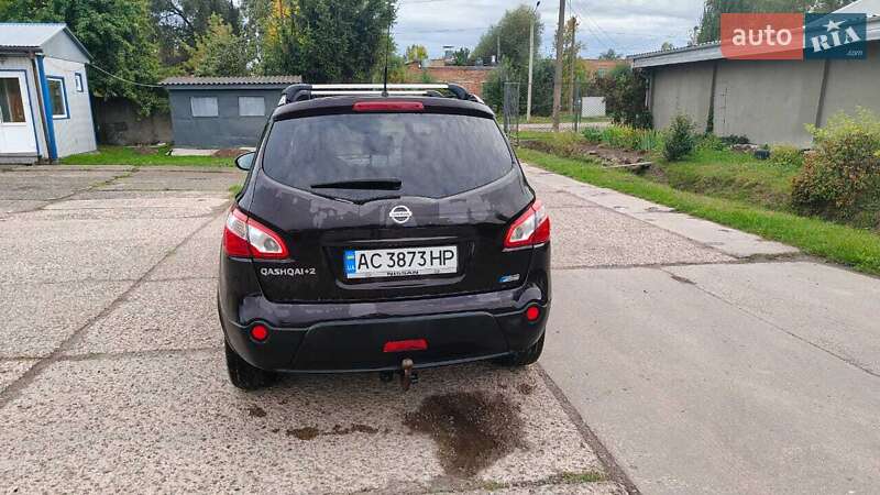 Внедорожник / Кроссовер Nissan Qashqai+2 2013 в Нововолынске