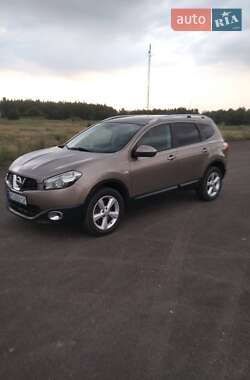 Внедорожник / Кроссовер Nissan Qashqai+2 2010 в Ратным