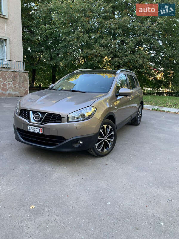 Внедорожник / Кроссовер Nissan Qashqai+2 2013 в Тернополе фото 3 Внедорожник / Кроссовер Nissan Qashqai+2 2013 в Тернополе