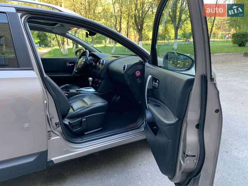 Внедорожник / Кроссовер Nissan Qashqai+2 2013 в Тернополе фото 11 Внедорожник / Кроссовер Nissan Qashqai+2 2013 в Тернополе