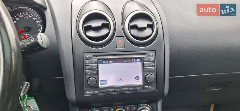 Внедорожник / Кроссовер Nissan Qashqai+2 2011 в Новоархангельске
