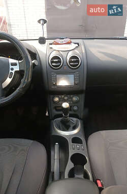 Позашляховик / Кросовер Nissan Qashqai+2 2011 в 