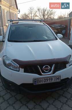 Внедорожник / Кроссовер Nissan Qashqai+2 2012 в 