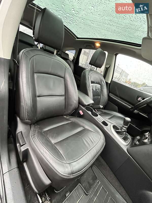 Внедорожник / Кроссовер Nissan Qashqai+2 2010 в Сумах