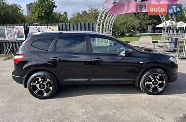 Внедорожник / Кроссовер Nissan Qashqai+2 2011 в 