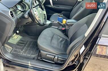 Внедорожник / Кроссовер Nissan Qashqai+2 2011 в 