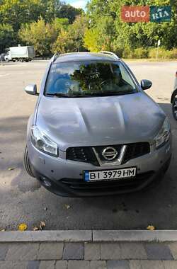 Позашляховик / Кросовер Nissan Qashqai+2 2012 в Полтаві