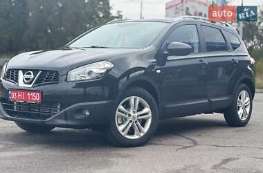 Позашляховик / Кросовер Nissan Qashqai+2 2010 в Шепетівці