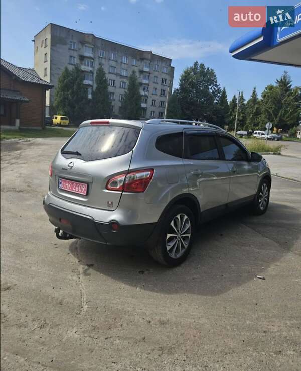 Внедорожник / Кроссовер Nissan Qashqai+2 2010 в Стрые