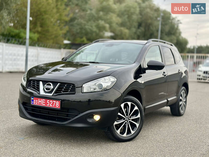 Внедорожник / Кроссовер Nissan Qashqai+2 2013 в Киеве