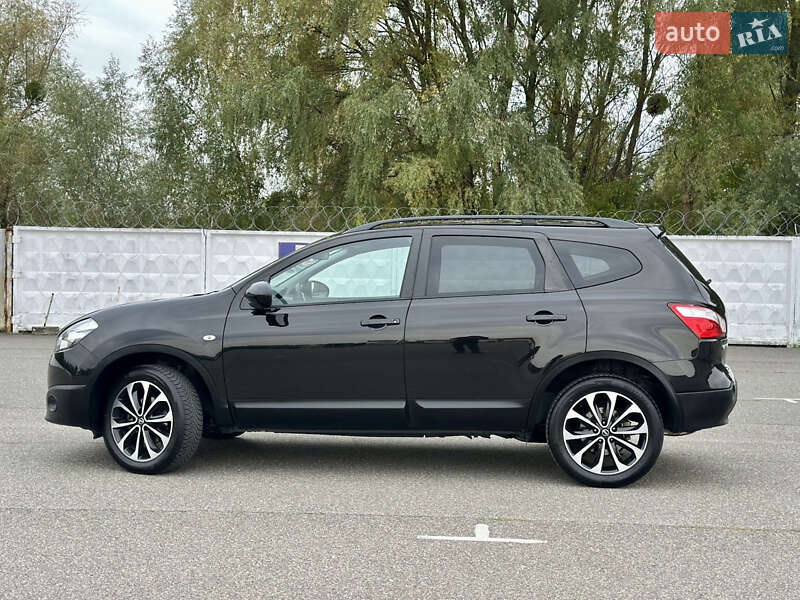Внедорожник / Кроссовер Nissan Qashqai+2 2013 в Киеве