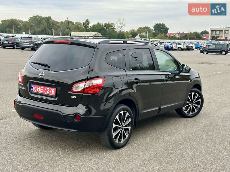 Внедорожник / Кроссовер Nissan Qashqai+2 2013 в Киеве