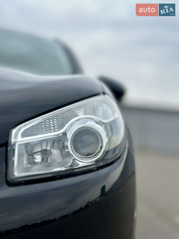 Внедорожник / Кроссовер Nissan Qashqai+2 2013 в Киеве