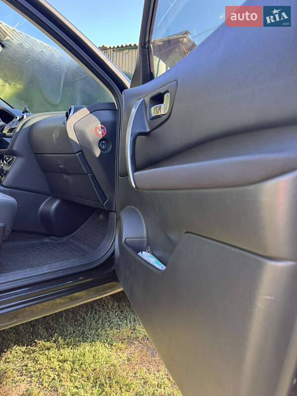 Внедорожник / Кроссовер Nissan Qashqai+2 2011 в Бершади фото 12 Внедорожник / Кроссовер Nissan Qashqai+2 2011 в Бершади