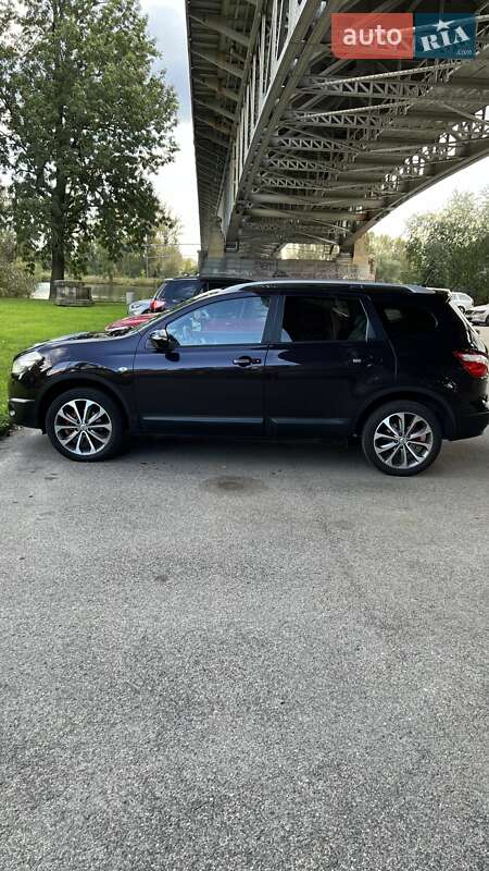Внедорожник / Кроссовер Nissan Qashqai+2 2010 в Залещиках