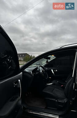 Внедорожник / Кроссовер Nissan Qashqai+2 2011 в 
