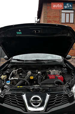 Внедорожник / Кроссовер Nissan Qashqai+2 2011 в 