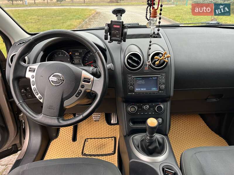 Внедорожник / Кроссовер Nissan Qashqai+2 2011 в Радехове