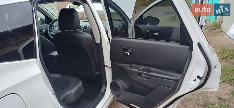 Внедорожник / Кроссовер Nissan Qashqai+2 2013 в Чернигове