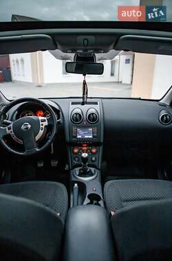 Внедорожник / Кроссовер Nissan Qashqai+2 2009 в 