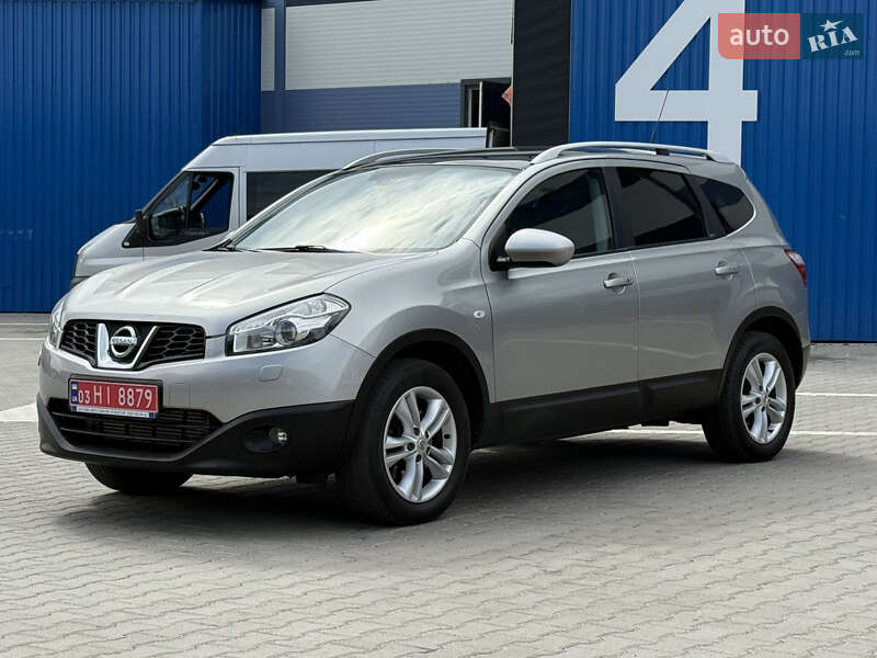 Позашляховик / Кросовер Nissan Qashqai+2 2012 в Рівному фото Позашляховик / Кросовер Nissan Qashqai+2 2012 в Рівному