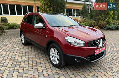 Позашляховик / Кросовер Nissan Qashqai+2 2011 в 