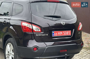 Внедорожник / Кроссовер Nissan Qashqai+2 2012 в 