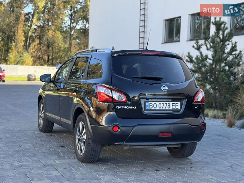 Внедорожник / Кроссовер Nissan Qashqai+2 2010 в Луцке