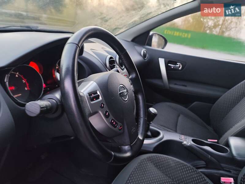 Позашляховик / Кросовер Nissan Qashqai+2 2009 в Звягелі фото 13 Позашляховик / Кросовер Nissan Qashqai+2 2009 в Звягелі