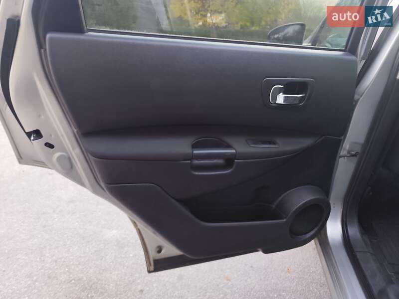 Позашляховик / Кросовер Nissan Qashqai+2 2009 в Звягелі фото 18 Позашляховик / Кросовер Nissan Qashqai+2 2009 в Звягелі