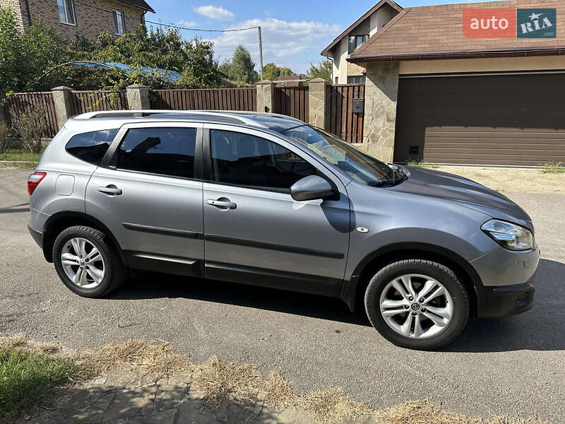 Позашляховик / Кросовер Nissan Qashqai+2 2010 в Києві фото 2 Позашляховик / Кросовер Nissan Qashqai+2 2010 в Києві