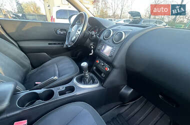 Внедорожник / Кроссовер Nissan Qashqai+2 2010 в 