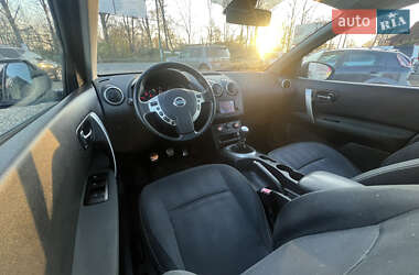 Внедорожник / Кроссовер Nissan Qashqai+2 2010 в 